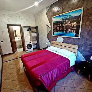 Appartamento 2, Roma